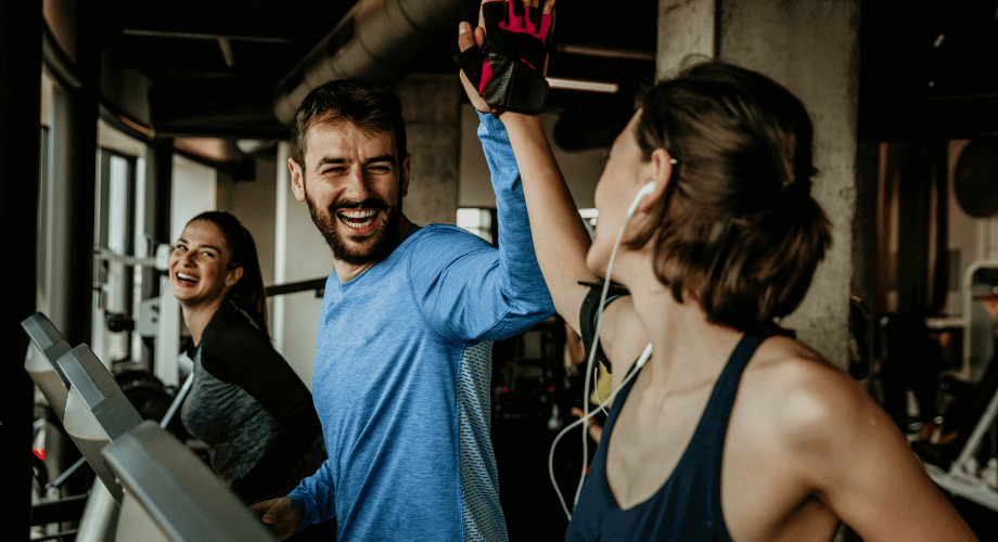 train in groups to beat gym anxiety for good